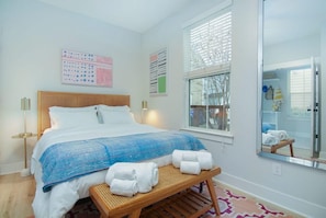 Rumah, Beberapa Tempat Tidur (Happy Ours, Mins to Park Circle, Dtwn) | 4 kamar tidur
