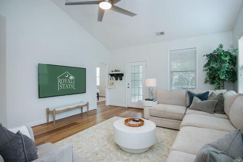The Jade, Park Circle, Mins to Dwtn and Beaches