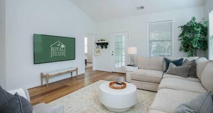 The Jade, Park Circle, Mins to Dwtn and Beaches