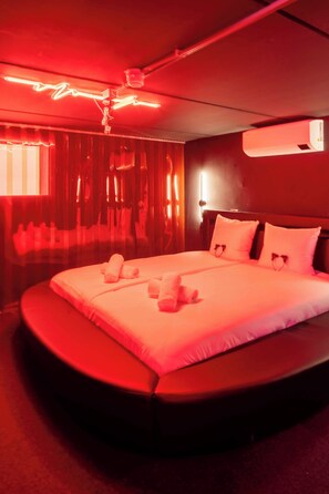 Room - Vrbo Property (Amsterdam)
