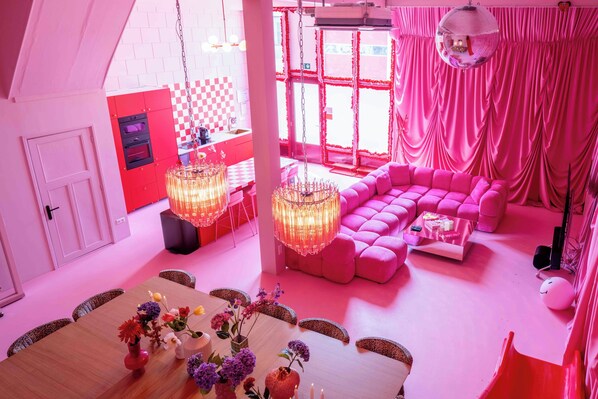 Dining - Vrbo Property (Amsterdam)