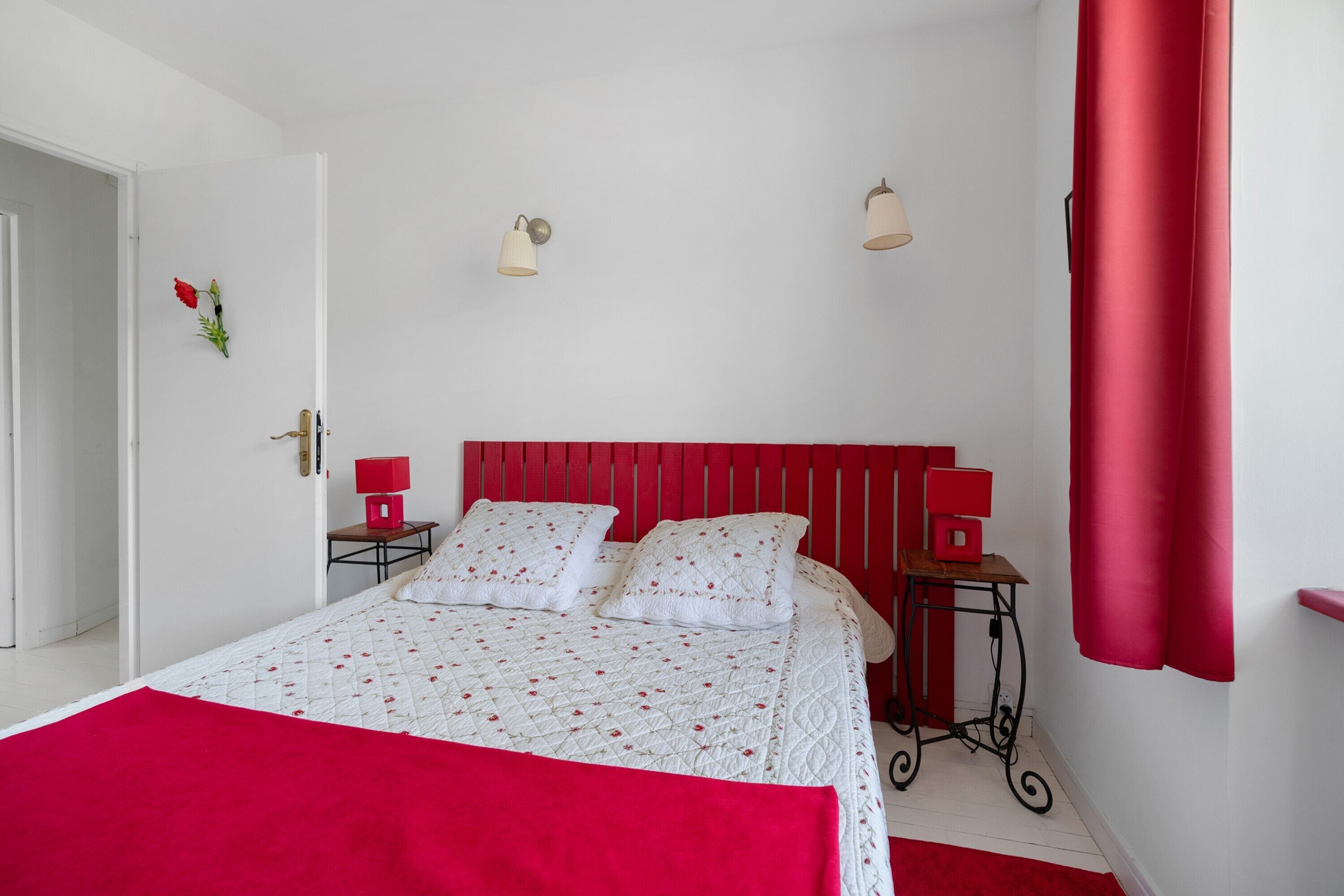 1 chambre, fer et planche à repasser, Wi-Fi, draps fournis