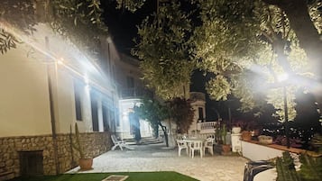 Ristorazione all'aperto