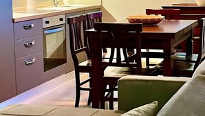 Interior - Apartment 'B' with Sea View, Garden, Private Terrace, and Wi-Fi (Minturno)