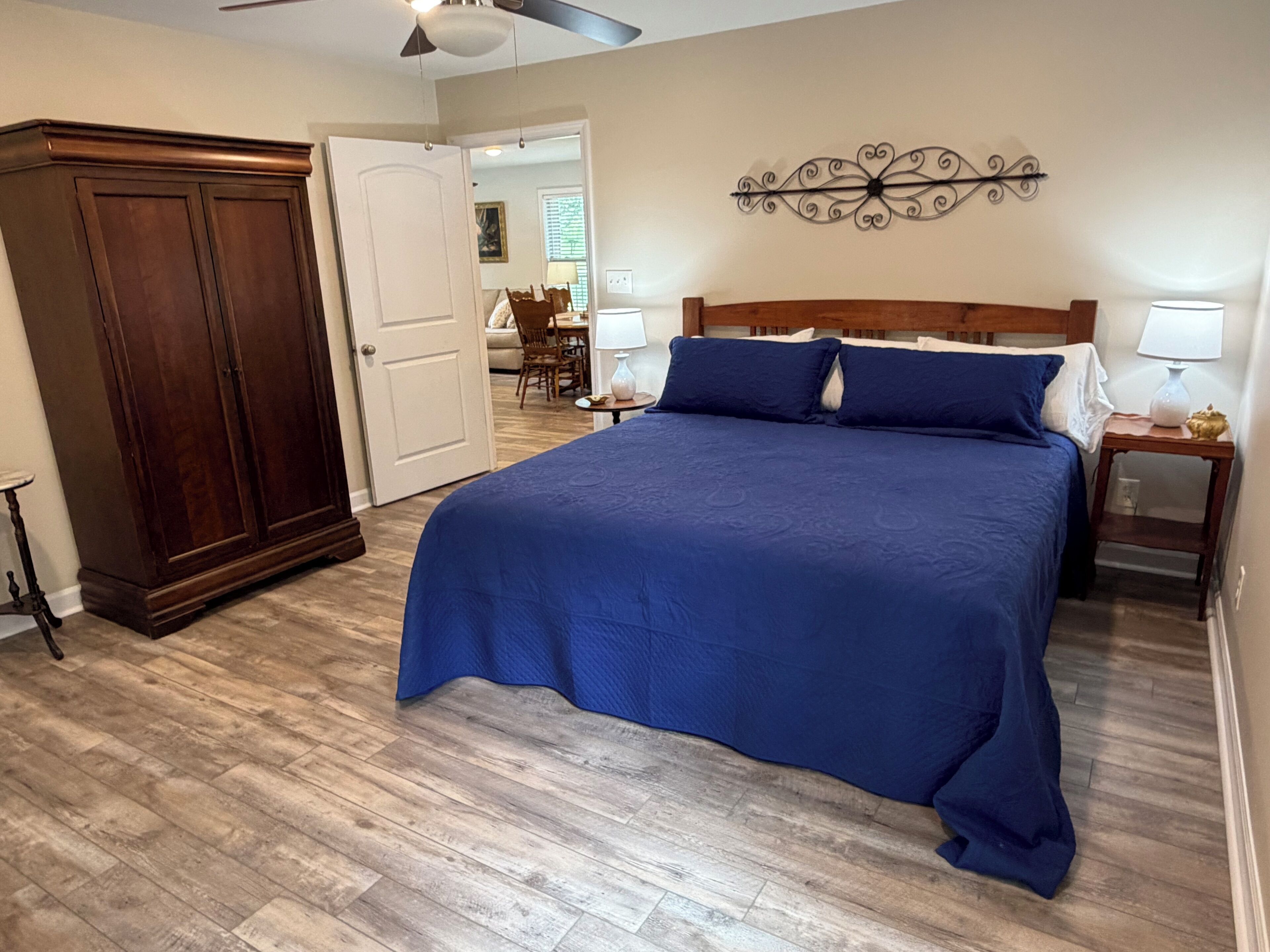 2 bedrooms, iron/ironing board, free WiFi, bed sheets