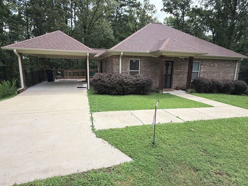 Bobbye Nell’s Place 