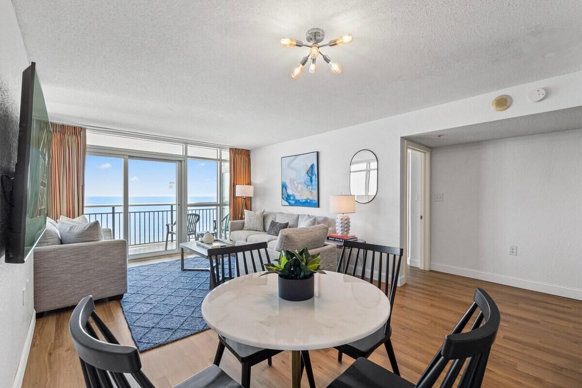Lägenhet - flera sängar (The Grand Myrtle-BAY VIEW 1503) | Vardagsrum