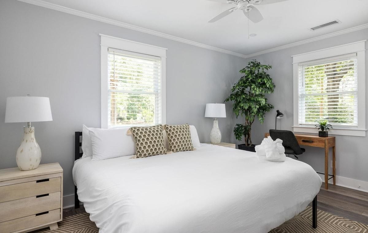 Rumah, Beberapa Tempat Tidur (Palmetto Grove,  Walk to Shem Creek, ) | 4 kamar tidur