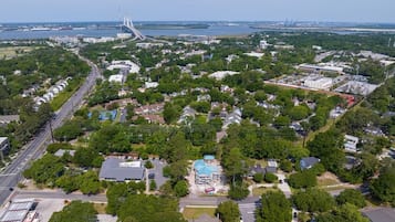 Casa, varias camas (Palmetto Grove, Walk to Shem Creek, ) | Vista aérea