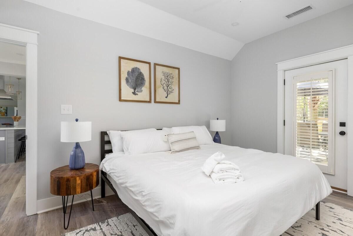 Rumah, Beberapa Tempat Tidur (Palmetto Grove,  Walk to Shem Creek, ) | 4 kamar tidur