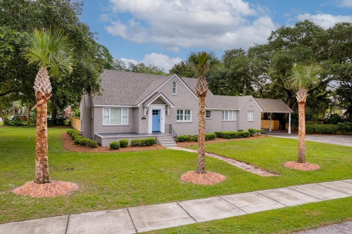 House, Multiple Beds (Palmetto Grove,  Walk to Shem Creek, ) | Exterior