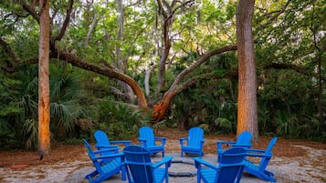 House, Multiple Beds (Chasing Waves | Heated Pool | 3 Min B) | Property grounds