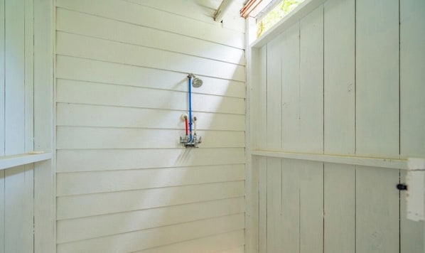 Hus, flere senger (Chasing Waves | Heated Pool | 3 Min B) | Innvendig