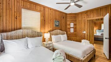 Rumah, Beberapa Tempat Tidur (Chasing Waves | Heated Pool | 3 Min B) | 4 kamar tidur