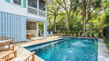 House, Multiple Beds (Chasing Waves | Heated Pool | 3 Min B) | Pool