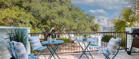 House, Multiple Beds (Happy Stays-In Park Circle-Dtwn-CHS B) | Property grounds