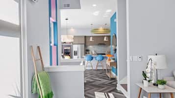 House, Multiple Beds (Happy Stays-In Park Circle-Dtwn-CHS B) | Interior