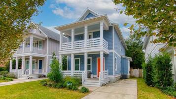 House, Multiple Beds (Shem Creek House- 5 Mins to Dtwn & Be) | Exterior