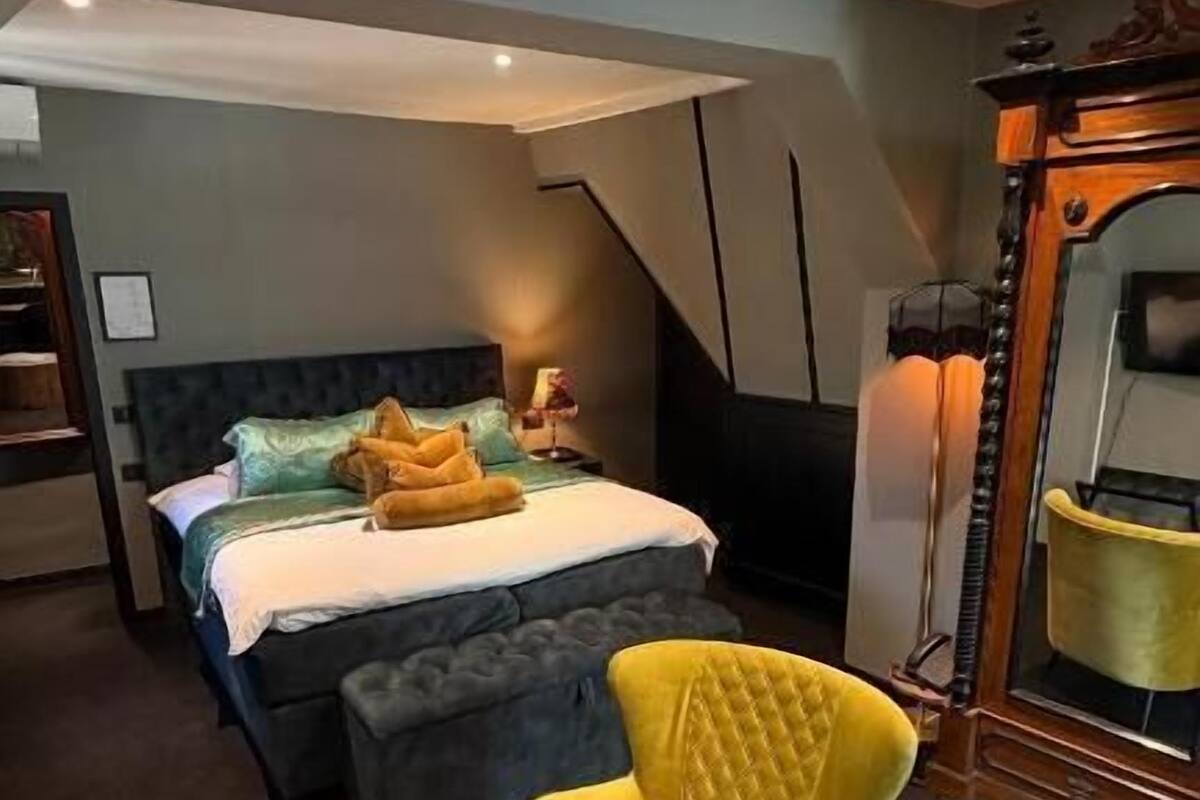 Phòng đôi Deluxe, quang cảnh thành phố | Két bảo mật tại phòng, phòng cách âm, bàn ủi/dụng cụ ủi quần áo