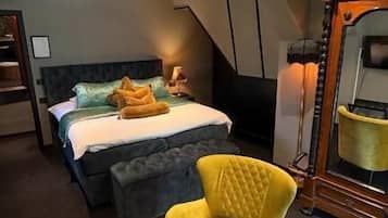 Deluxe Double Room, City View