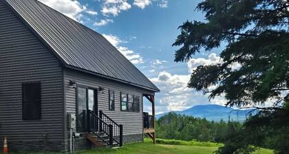 Breeze & Blue Mountain Cabin:
SLEEPS UP TO 12, Newly built, Near SUGARLOAF MTN.