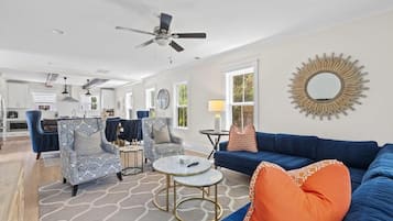 Hus, flere senger (Mt Pleasant Beach Retreat- Mins to Be) | Oppholdsområde
