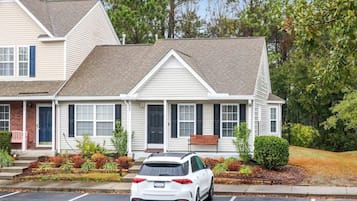 House, Multiple Beds (The Suite Carolinas) | Exterior