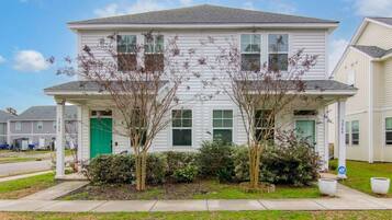 House, Multiple Beds (Penny Lane, Park Circle, 15m dwtn C) | Exterior