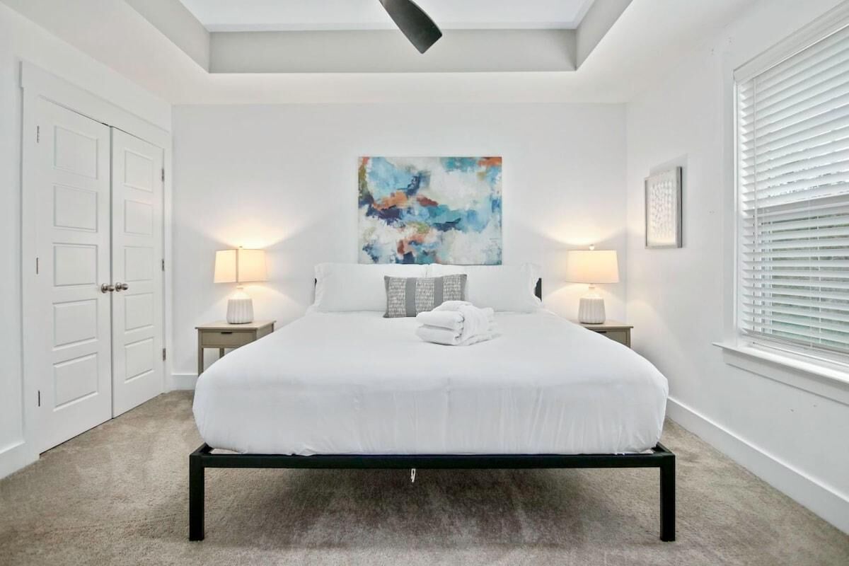 Ferienhaus, Mehrere Betten (Penny Lane,  Park Circle,  15m dwtn C) | 2 Schlafzimmer