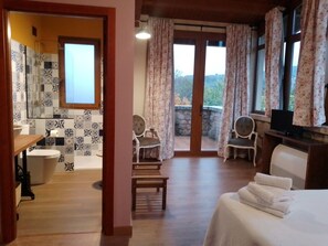 Iron/ironing board, WiFi, bed sheets - Vrbo Property (Cadalso)