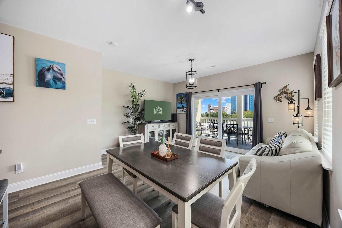 Ferienhaus, Mehrere Betten (Sunshine Derby-1 Block to Beach-Garag) | Wohnbereich