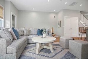 Hus, flere senger (Sincerely Shem- 7 min to Beach and  D) | Oppholdsområde