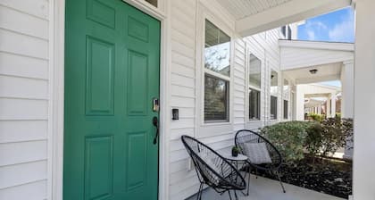 Creekside Bungalow-park Circle-15m Dtwn CHS