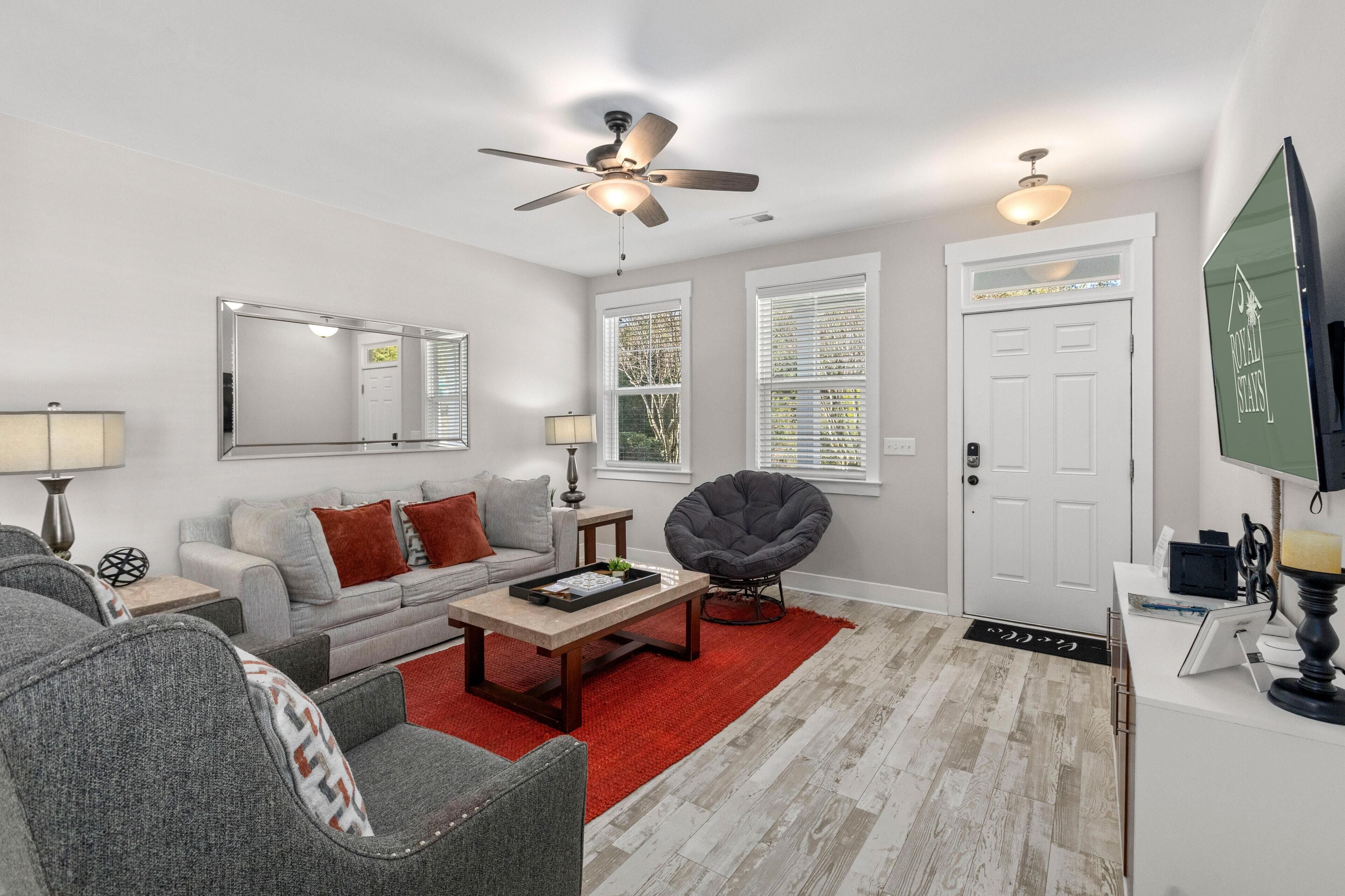 House, Multiple Beds (Creekside Bungalow-Park Circle-15m dt) | Living area