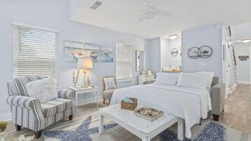House, Multiple Beds (The Costal Haven - 5 Min Beach, 15 Mi) | 4 bedrooms