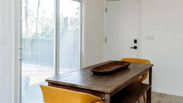 House, Multiple Beds (Southern Serenity, Fenced in Yard, Pe) | Dining