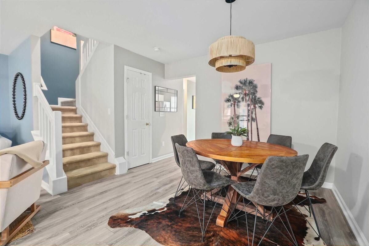 Huis, Meerdere bedden (Chucktown Charm- 8 mins to Credit One) | Dineren