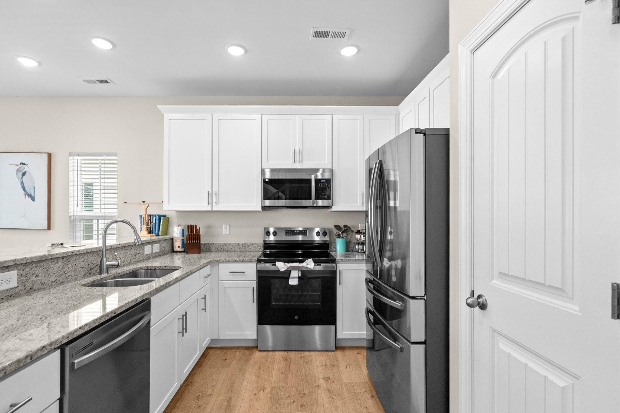 House, Multiple Beds (Topsail Jewel-Ocean Steps-Garage-Pets) | Private kitchen