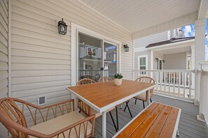 Hus, flere senger (Ace Basin-Across Ocean-Pet Friendly) | Utendørsservering