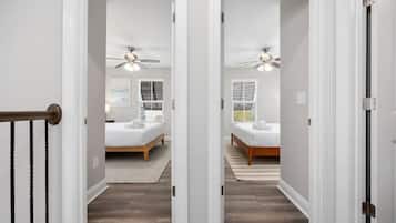 House, Multiple Beds (Sea Cloud-Across Ocean-Pet Friendly!) | 4 bedrooms