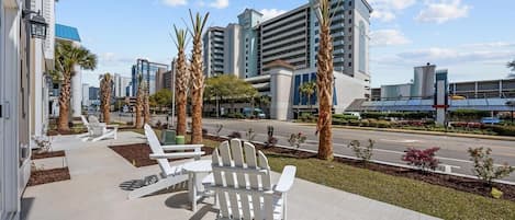House, Multiple Beds (Sea Cloud-Across Ocean-Pet Friendly!) | Terrace/patio