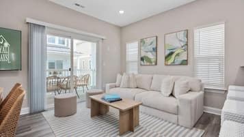 Ferienhaus, Mehrere Betten (Capers Blade-Across Beach-Garage) | Wohnbereich