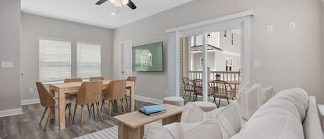 House, Multiple Beds (Capers Blade-Across Beach-Garage) | Living area