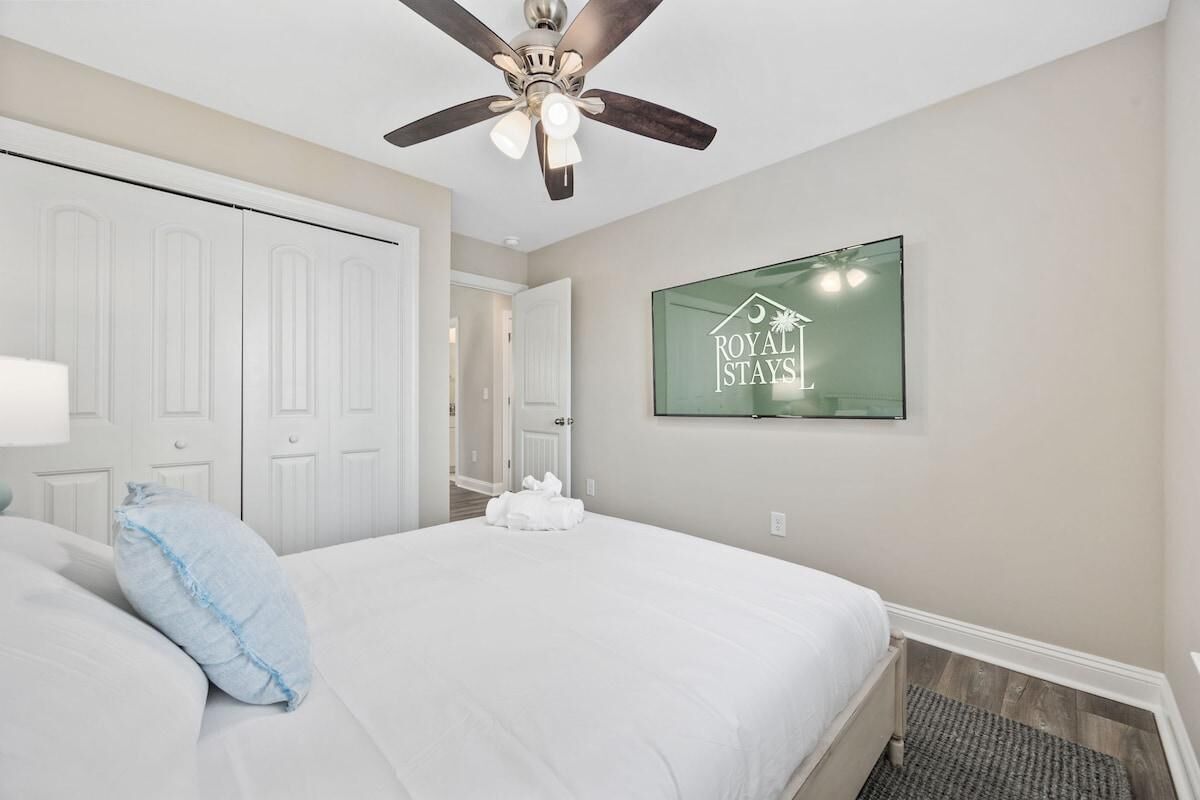 House, Multiple Beds (Lady Myrtle - Across from ocean - Gar) | 4 bedrooms
