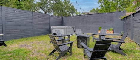 Maison, plusieurs lits (Suite Magnolia-Hot Tub-Pet Friendly, ) | Enceinte de l’hébergement