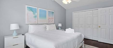 บ้านพัก, หลายเตียง (Blue Belle - Across from Pool near Cr) | 2 ห้องนอน