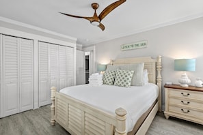 Casa, varias camas (Palms of Hart- 2 Blocks from Beach, D) | 4 habitaciones
