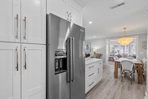 Casa, varias camas (Palms of Hart- 2 Blocks from Beach, D) | Interior