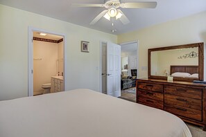 Iron/ironing board, Internet, bed sheets - Adorable 2 Bedroom One Story Townhouse with Garage (High Point)