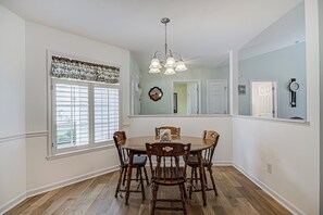 Dining - Adorable 2 Bedroom One Story Townhouse with Garage (High Point)